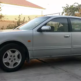 Nissan Cefiro 1998