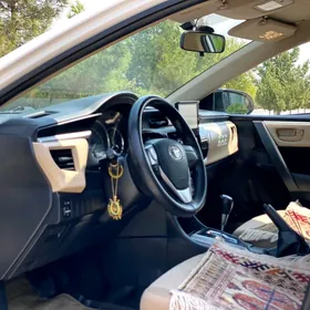 Toyota Corolla 2015