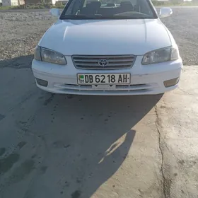 Toyota Camry 2000