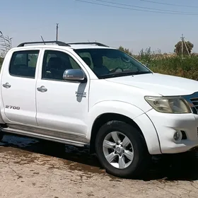 Toyota Hilux 2013