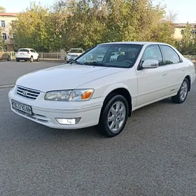 Toyota Camry 2000