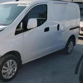 Nissan NV200 2021