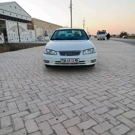 Toyota Camry 2000