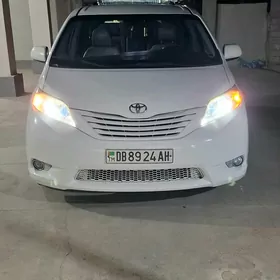 Toyota Sienna 2017