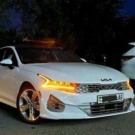 Kia K5 2021