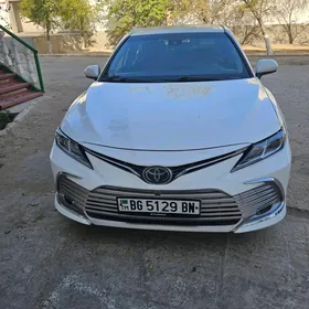 Toyota Camry 2020