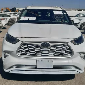Toyota Highlander 2024