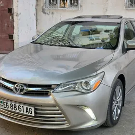 Toyota Camry 2015