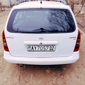 Opel Astra 2001