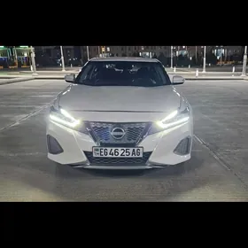 Nissan Maxima 2021