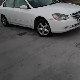 Nissan Altima 2003