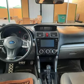 Subaru Forester 2015