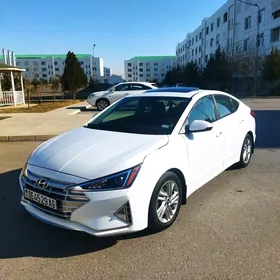 Hyundai Elantra 2020