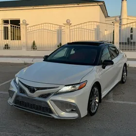 Toyota Camry 2020