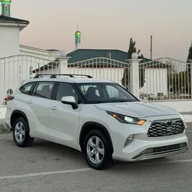 Toyota Highlander 2023