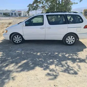 Toyota Sienna 2000