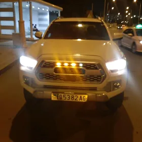 Toyota Tacoma 2018
