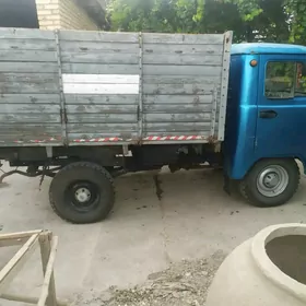 UAZ 2206 2010