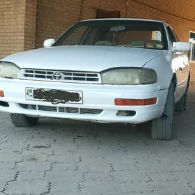 Toyota Camry 1993