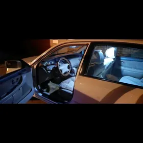 Toyota Avalon 2001