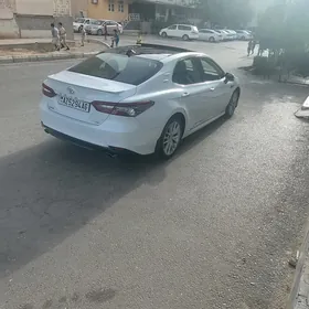 Toyota Camry 2020