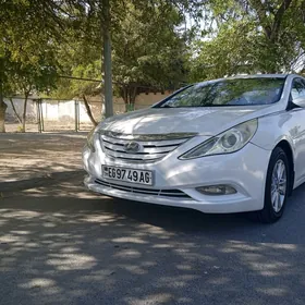 Hyundai Sonata 2010