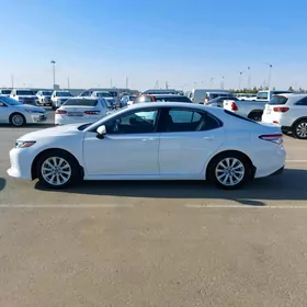 Toyota Camry 2020