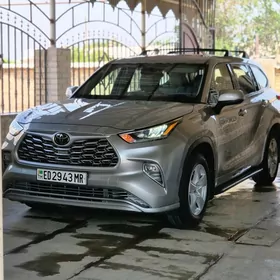 Toyota Highlander 2020