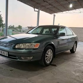 Toyota Camry 2000