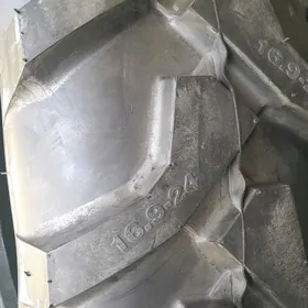 Traktor 16.9/R24 18.4/R26