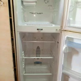 Холодильник LG