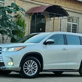 Toyota Highlander 2018
