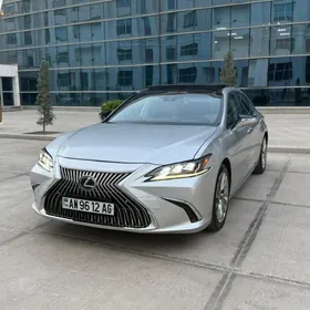 Lexus ES 350 2019
