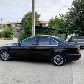 BMW E39 2003