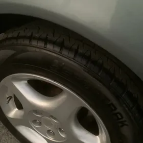 Toyota Avalon 2000