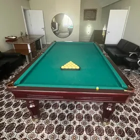 бильярдный стол