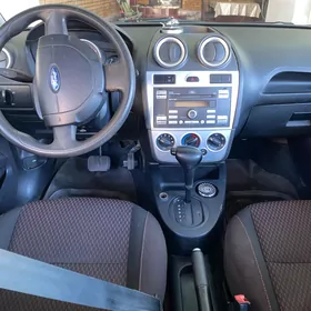 Ford Figo 2011