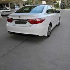Toyota Camry 2015