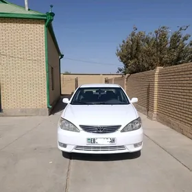 Toyota Camry 2005