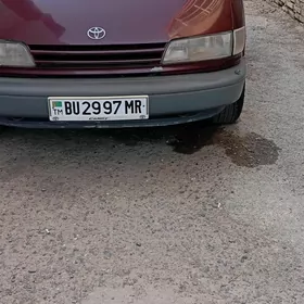 Toyota Previa 1990