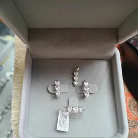 Hakyky kümüş komplekt