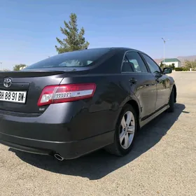 Toyota Camry 2010
