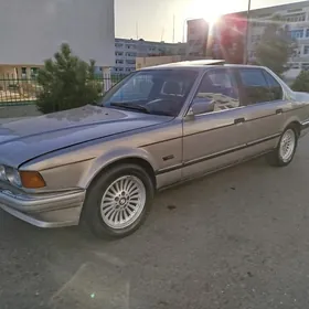 BMW 730 1990