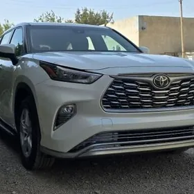 Toyota Highlander 2020