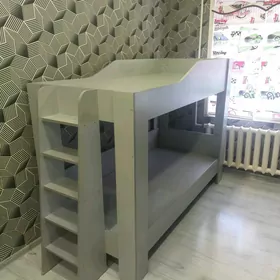 Кровать двух ярустьная