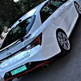 Hyundai Elantra 2022