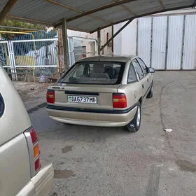 Opel Vectra 1990
