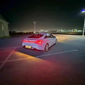 Hyundai Elantra 2021
