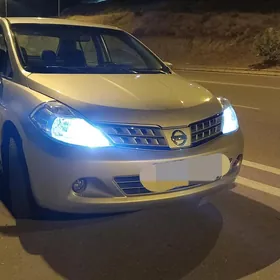 Nissan Versa 2010