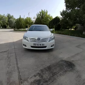 Toyota Camry 2010